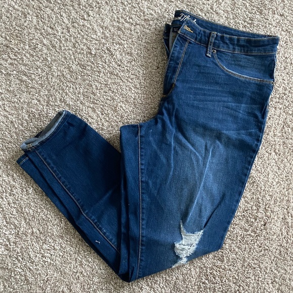Universal Thread Denim - Distressed Universal Thread high rise jeggings
